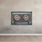 Cinta retro tipo cassette personalizada con el nombre del grupo musical que elijas, diseño vintage estilo años 80 y 90.